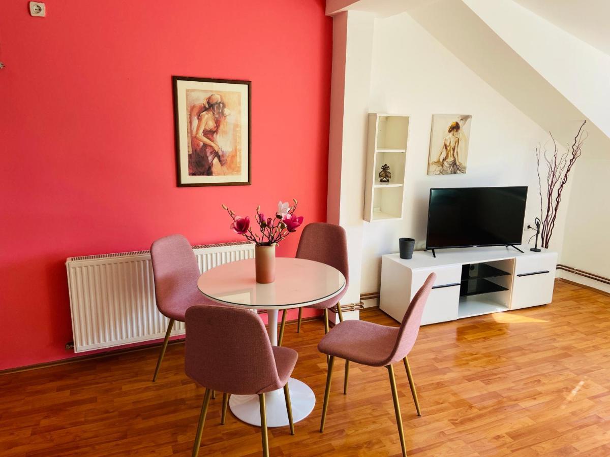 Dusica Apartmani Jagodina Buitenkant foto