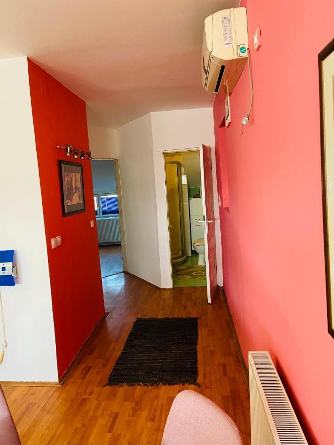 Dusica Apartmani Jagodina Buitenkant foto